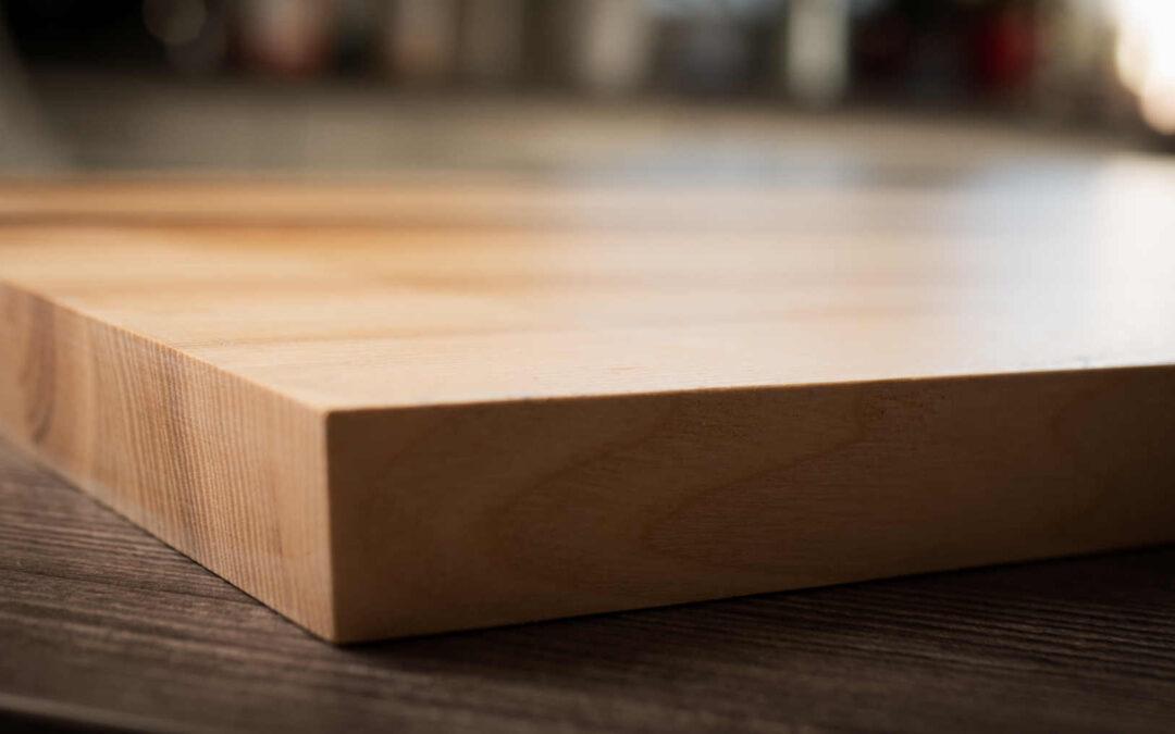 Schneidbrett aus Esche – Stilvoll, langlebig und praktisch