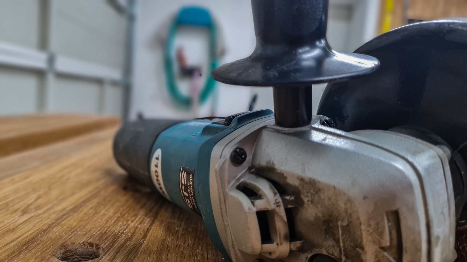 bayerwald-handmade-werkzeug-winkelschleifer-makita-9558hnrg-02 winkelschleifer makita 9558hnrg bayerwald handmade diy